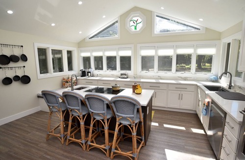 Weirwood House | Pet-Friendly Waterfront Retreat w/Private Dock on Virginia’s Eastern Shore