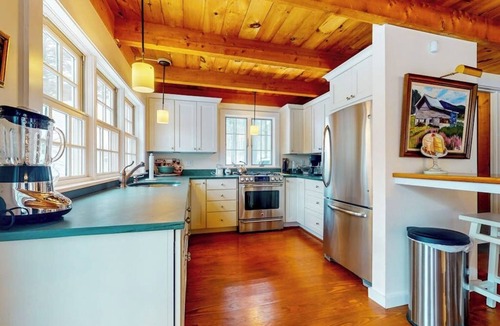 Dorset House | Picturesque creekside home with gorgeous deck & sunroom, near 4 ski mountains