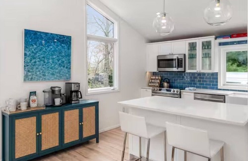 Northwest Harbor Villa | PinkWood PlayHouse