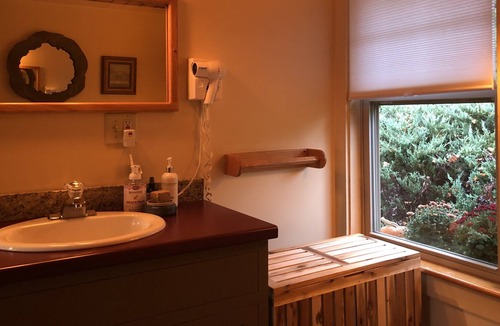 Westmore Cottage | Pisgah Cottage perched on the waters edge of Lake Willoughby
