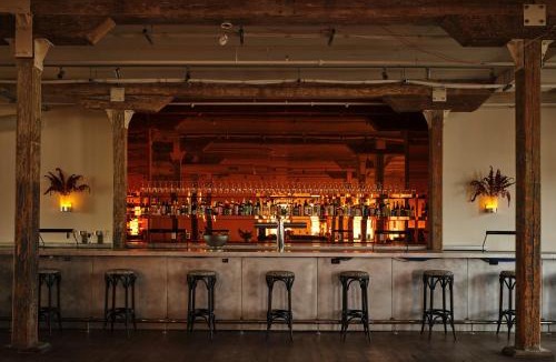 Oakdale Hotel | Pocketbook Hotel and Baths