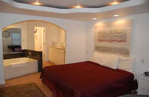 Misquamicut Hotel | Point 1 Motel