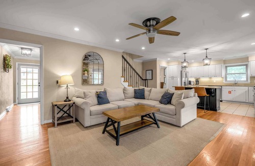 Lexington House | Pool | Hot Tub | Covered Porch | Patio | Game Room