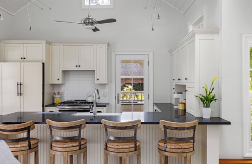 South Woodstock Cottage | Poolside Cottage at Woodstock Estates