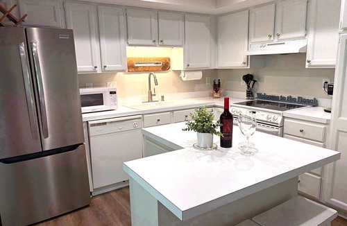 Spinnaker Beachhouses Villa | Popular Spinnaker Beach House! Close to Beach! Amenity access included!
