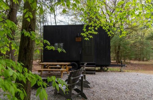 Osceola Other | Postcard Cabins Ozark Highlands, Outdoor Collection by Marriott Bonvoy