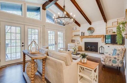 Powell House | Powell Home w/Fire Pit - 5 Mi to Columbus Zoo!