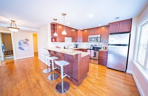 Kansas City Condo | Premium Condo on The Plaza!