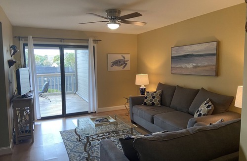Seabrook Island Villa | PRISTINE BEACH, GOLF, TENNIS! BEAUTIFUL AND SPACIOUS 2BR COURTSIDE VILLA!