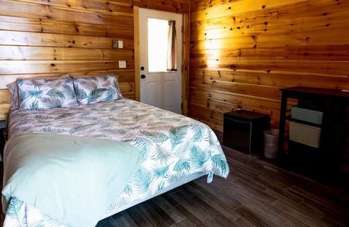 Bingham Cottage | Private 2-Person Cottage Overlooking Wyman Lake - Unit 14