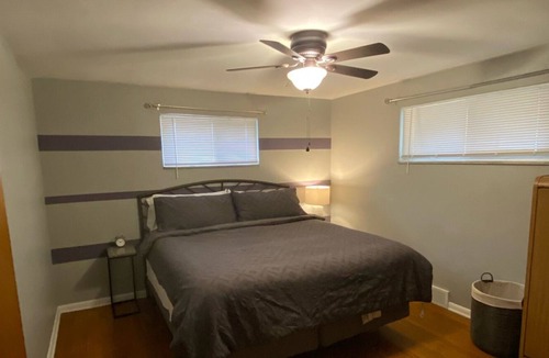 Oakmont House | Private 3 BR home near local restaurants, bars, and parks.
