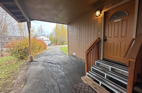 Abbott Loop Apartment | Private apartment. Located near everything!