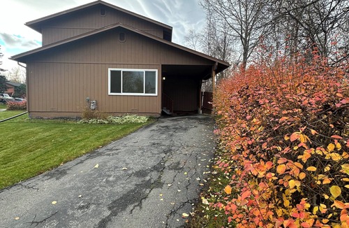 Abbott Loop Apartment | Private apartment. Located near everything!