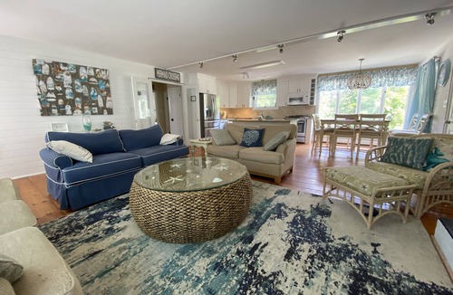 South Dennis House | Private beach on saltwater pond, dog friendly 4BR in secluded neighborhood.