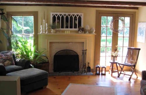 Clinton Corners House | Private bed& bath in 1860s farmhouse, access to total house and patio, porch.