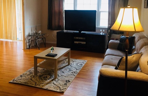 North Bethesda House | Private Bedroom Private Bath - Females Only