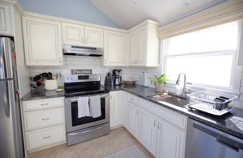 Southold Cottage | Private Coastal Two Bedroom Cottage on the Water