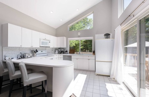 Northwest Harbor House | Private Escape In East Hampton