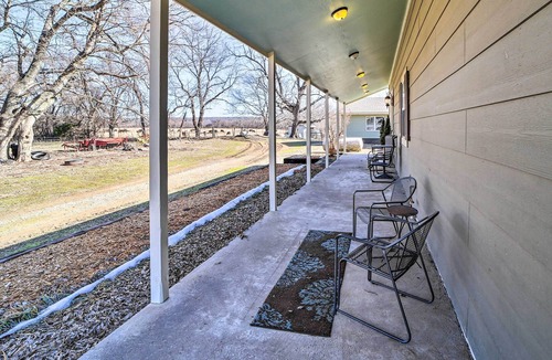 Eufaula House | Private Eufaula Vacation Rental w/ Mtn Views!