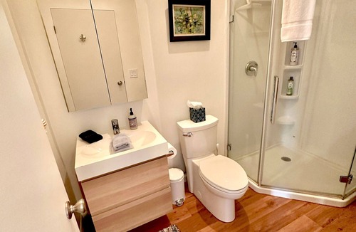Paso Robles Cottage | Private Garden Cottage Walk to Downtown Paso