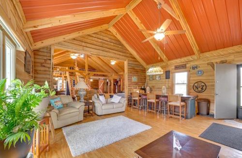 Friendly House | Private Hot Tub! Country Retreat in West Virginia