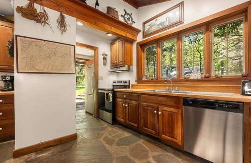 Blakeslee House | Private Lakefront Escape | Deep Creek Lake