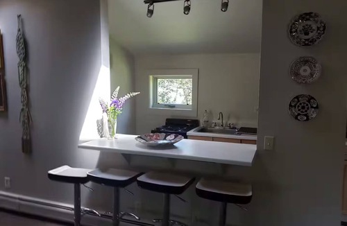 Chelsea Apartment | Private Loft Apartment @ Hubble Shire Farm