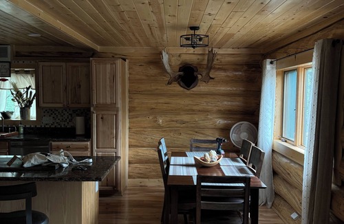 Fairbanks Cabin | Private Log Cabin in Goldstream Valley of Fairbanks