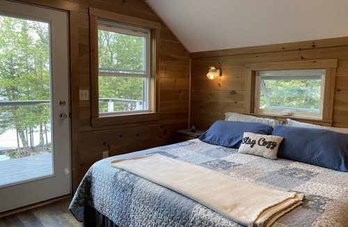 Smyrna House | Private modern off-grid lake house and guest cabin