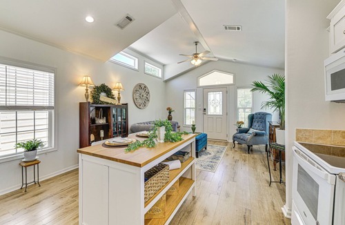 Weston Cottage | Private Pavilion: Countryside Cottage in Celina!