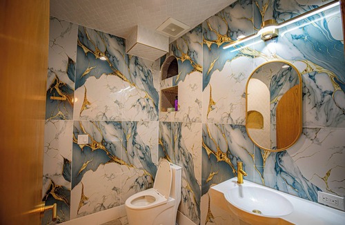 Presidio Neighborhood Hotel | Private Rental - sleeps up to 24 in Santa Barbara on State Street!