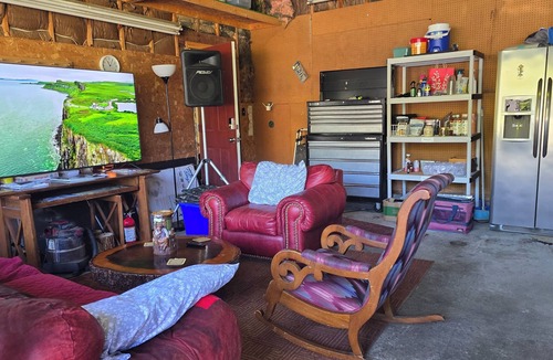 Canaan Valley House | Private Retreat w/Hot Tub, Fishing Pond & King Suite – Sleeps 8-10