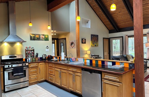 Mount Marion House | Private Woodstock/Saugerties 2BR w/Hot Tub, Fireplace and Pet Friendly