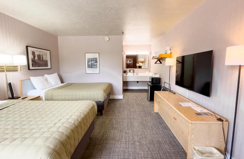 Escalante Hotel | Prospector Inn
