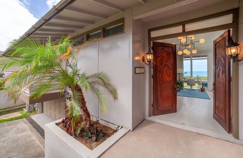Kalama Tract House | Pueohala: Summer Available - Kailua Beach Front!