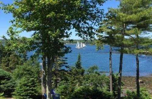 East Boothbay Condo | Puffin Perch - Waterfront Apartment on Linekin Bay - Fire Pit & Dock Access
