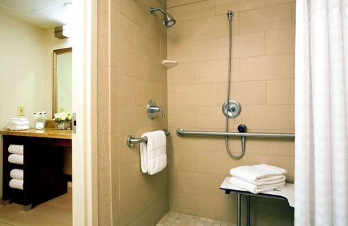 Stroudwater Hotel | PWM Airport 2 Queens Room Breakfast, Pool & Gym