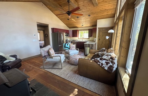 Park City Cabin | Quaint 2-bedroom cabin with AC in Heber City