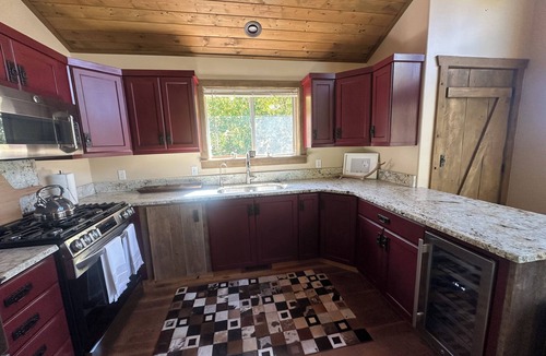 Park City Cabin | Quaint 2-bedroom cabin with AC in Heber City