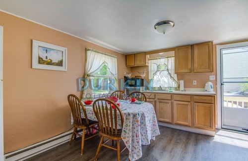 Narragansett House | Quaint Cottage, Only Three Blocks from Beach, Quiet Location