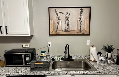 Turner Park House | Quaint & quiet boho bungalow 2min from TU/Expo Center & 10min from DT/BOK/Cains