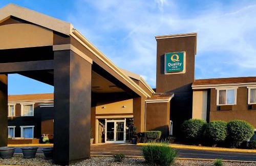Brunswick Hotel | Quality Inn Brunswick Cleveland South