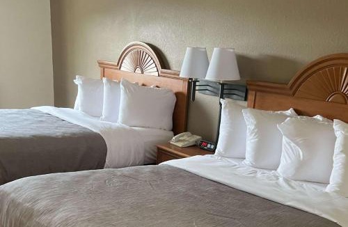 Huntington Hotel | Quality Inn Huntington University Area