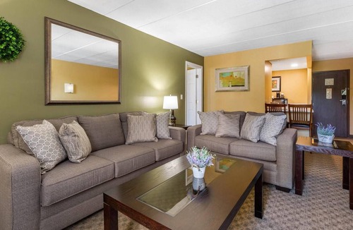 Old Saybrook Hotel | Quality Inn Old Saybrook - Westbrook