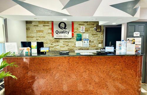 Raynham Hotel | Quality Inn Raynham - Taunton