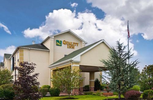 Potomac Hotel | Quality Inn Spring Mills - Martinsburg North