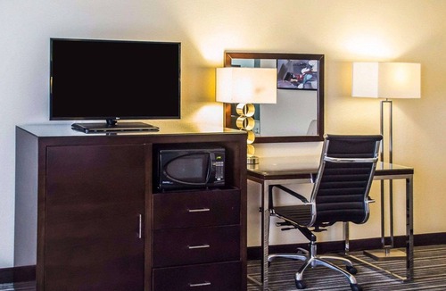 Streetsboro Hotel | Quality Inn Streetsboro - Kent