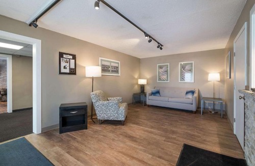 Danville Hotel | Quality Inn & Suites Auburn I-95