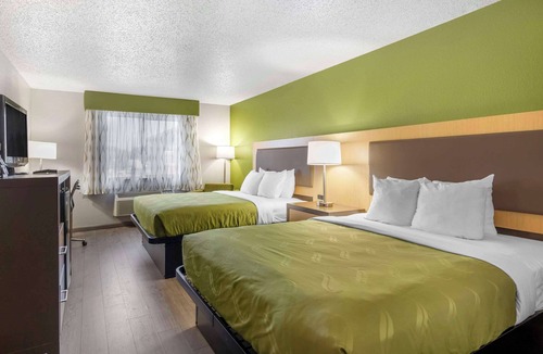 Delaware Hotel | Quality Inn & Suites Delaware South