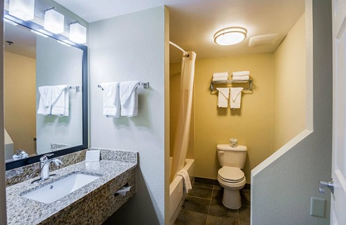 Hagerstown Hotel | Quality Inn & Suites Hagerstown